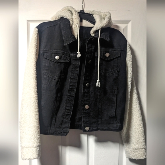 Black and White Sherpa Jean Jacket - Picture 1 of 5